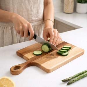 Planche à découper en bois durable SHOWBOX, grande planche à découper rectangulaire pour la cuisine, épaisseur 1,5 cm avec poignée - Product Image 3