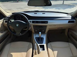 Voiture d'<span class=keywords><strong>occasion</strong></span> BMW <span class=keywords><strong>Série</strong></span> <span class=keywords><strong>3</strong></span> 2012 318i Modèle phare Modèle tendance - Product Image 5