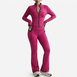 Ensemble de sport vintage uni personnalisé avec fermeture éclair, manches longues, pantalon évasé, poches, tenue d'entraînement assortie, extensible - Product Image 1