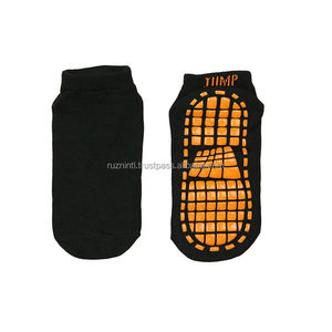 Chaussettes en coton doux et respirant avec un design confortable qui évacue l'humidité pour un usage quotidien décontracté et des activités sportives - Product Image 6