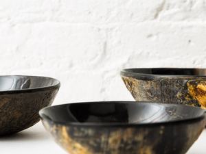 Bol en corne de buffle indienne noire de haute qualité, fait main, sans BPA, bol de service en corne naturelle, design le plus vendu - Product Image 3