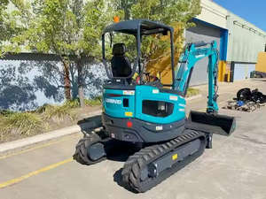 Mini-excavatrice sur chenilles Sunward SWE25UF de qualité supérieure, en excellent état de fonctionnement, avec moteur et composants de pompe essentiels, à vendre - Product Image 5