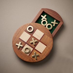 Juego de Damas y Ajedrez de Madera Ecológico Hecho a Mano, Pintado con Acabado Antiguo, Pieza de Arte Artesanal - Product Image 1
