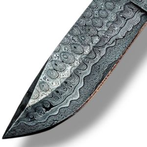Cuchillos de Caza con Patrón Damasco Personalizado, Hoja Fija Afilada, Mango de Madera Natural, Empuñadura Negra y Detalles en Latón para Camping - Product Image 4