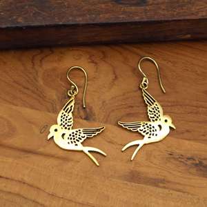 ต่างหูทองเหลืองรูปนก นกกระจอกทอง ต่างหูห้อยสไตล์โบฮีเมียน ลวดลายฟิลิกรี ธรรมชาติ ทำด้วยมือ - Product Image 1