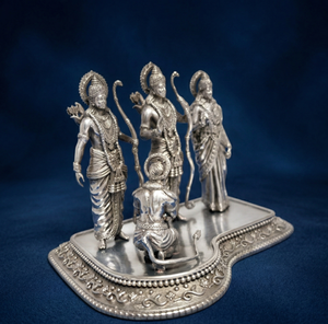 Idole de Ram Darbar en argent oxydé plaqué argent de Jaipur Metals |   Statue de dieu hindou 100% en laiton |   6,5 x 9 x 7 cm |   170 g |   Cadeau de Pooja - Product Image 5