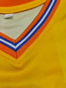 เสื้อบาสเก็ตบอลตาข่ายผู้ชาย เสื้อฝึกซ้อมกีฬาแขนกุดแบบกำหนดเอง สไตล์ชาร์ลอตต์ - Product Image 2