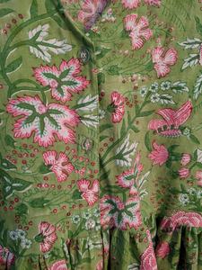 ชุดเดรสพิมพ์ลายด้วยมือ ชุดเดรสฤดูร้อน ชุดเดรสผ้าฝ้ายอินเดีย คอวี แขนยาว ลายดอกไม้ ชุดเดรสยาวแม็กซี่สำหรับผู้หญิง - Product Image 2