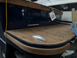 V-i-k-i-n-g M-a-r-i-n 34 S-e-d-a-n - Product Image 5