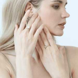 Pendientes de Diamantes Cultivados en Laboratorio, Modernos, Geométricos, Minimalistas, Arquitectónicos, Oro de 14K, Corte Baguette, para Uso Diario de Mujeres, Venta al Por Mayor - Product Image 4