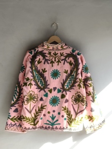 Chaqueta de Algodón con Bordado Floral Color Mostaza para Mujer, Estilo Bohemio Prairie Chic, Cuello Camisero, REGALO PARA ELLA - Product Image 6