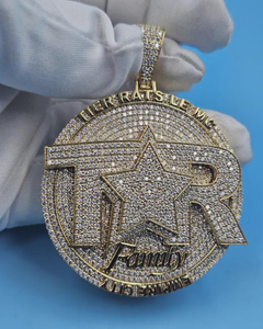 Colgante de Letra Personalizado con Moissanita Iced Out, Plata 925, Bañado en Oro de 18K, Corte Brillante Redondo, Amuleto Hip Hop para Hombre - Product Image 6
