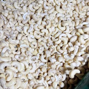 เม็ดมะม่วงหิมพานต์คุณภาพพรีเมียม SANTIGO Kaju Badam ได้รับการรับรองมาตรฐาน ISO และ HACCP - Product Image 1