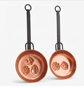 Poêles et ustensiles de cuisine en métal poli or rose, fabriqués à la main, pour usage domestique, hôtelier et en restaurant, et articles de cuisine. - Product Image 1