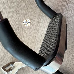 Flexible Stainless Steel Stirrups Irons with Black Grip - Product Image 6