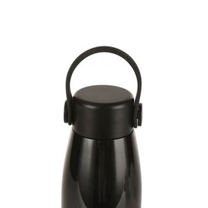 Bouteille isotherme de voyage en acier inoxydable à double paroi de 750 ml, personnalisable, vente en gros directe usine - Product Image 5
