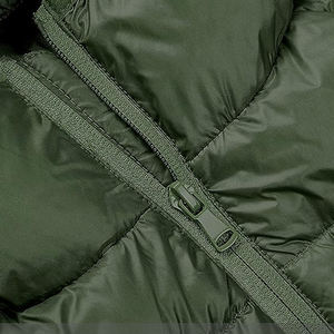 Chaqueta Acolchada con Capucha para Mujer, Verde, Ligera, Resistente al Viento, Exterior de Poliéster, Informal, para Otoño, Corte Regular, Cierre de Cremallera - Product Image 5