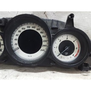 ชุดหน้าปัดเรือนไมล์มือสองสำหรับรถยนต์ E-class รุ่น A2129002629 - Product Image 3