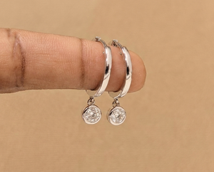 Boucles d'oreilles créoles en or massif 10K/14K/18K avec diamants de laboratoire pour femme, idéales pour fiançailles, mariage, fête, cadeau, forme ronde simple et tendance - Product Image 3