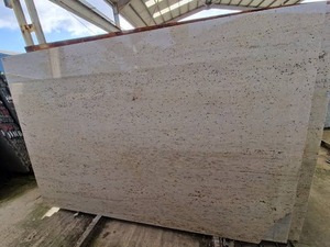 Dalles de granit naturel crème Millennium, motifs crème et beige, les plus vendues, pour revêtements de sol et murs de cuisine, disponibles à la vente. - Product Image 6