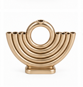 Menorá de Diseño para Festividades Judías con Artesanía Metálica Decorativa para Compradores Mayoristas Globales, Elegante Menorá Metálica para Hanukkah - Product Image 2