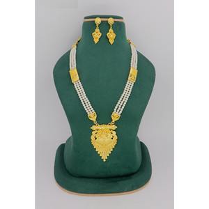 Collar corto más vendido a la venta Diseño de joyería Africana Joyería favorita Joyas nupciales chapadas en oro Conjunto de collar chapado en oro - Product Image 1