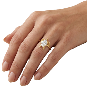 Bague de fiançailles minimaliste en or massif 18 carats avec moissanite taille ovale et diamant de laboratoire, motif tortue tendance, vente en gros - Product Image 5
