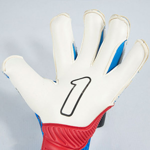Gants de gardien de but professionnels Match Falcon avec paume en latex antidérapante et design respirant pour les gardiens de but de football - Product Image 2