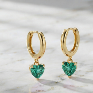 Pendientes de Aro Colgantes de Plata de Ley Chapados en Oro de 18K con Zirconia Verde de Corte Corazón de 10g, de Moda, para Mujer, Joyería para Regalo y Fiesta - Product Image 1