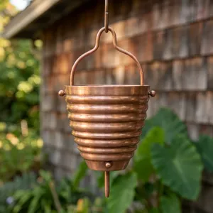 Cadena de lluvia decorativa de cobre acanalado para canalón, elemento de agua para jardín exterior, hogar y decoración colgante para exteriores. - Product Image 3