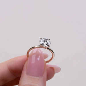 Bague solitaire en diamant de laboratoire taille ronde 3,00 ct, or jaune 18K/14K/10K, bijoux fins minimalistes pour fiançailles et mariage, vente en gros - Product Image 2