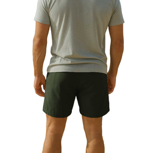 Shorts pour homme personnalisés, couleur vert olive, cordon de serrage, taille élastique, séchage rapide, shorts décontractés, Bermuda, tissu 100% polyester, shorts de bain - Product Image 5