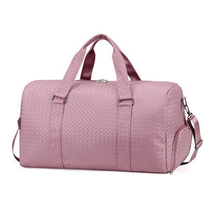 Sac de voyage en cuir PU extensible grande capacité avec fermeture éclair, imperméable, pour week-end, sport, logo personnalisé, unisexe - Product Image 2