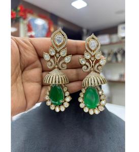 Pendientes Glamurosos con Acabado Dorado y Piedras de Circonio, con Aspecto de Piedra, para Mujeres y Chicas, para Looks de Noche, para Fiestas, a la Moda - Product Image 1