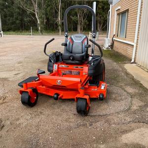 รถตัดหญ้าแบบนั่งขับ Kubota ZD1211L เครื่องยนต์ดีเซล ราคาโรงงาน สำหรับงานหนัก เหมาะสำหรับสวน - Product Image 1
