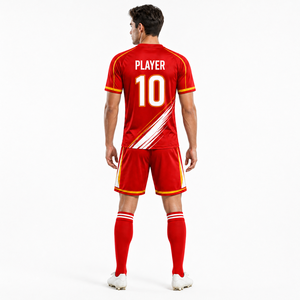 Ensemble uniforme de football pour hommes avec maillot et short, tissu léger et durable, design respirant et à séchage rapide pour l'entraînement sportif - Product Image 4