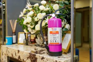 Extintor de Incendios a Base de Agua con Batería de Litio ORION de 3L, Exclusivo para Incendios en Vehículos Eléctricos e Incendios A-B-C, Nueva Tecnología - Product Image 3