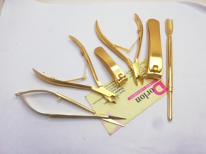 Nouveaux outils à ongles de qualité supérieure, plaqués or mat, en acier inoxydable, avec logo personnalisé, coupe-ongles, ciseaux à ressort et coupe-ongles. - Product Image 3