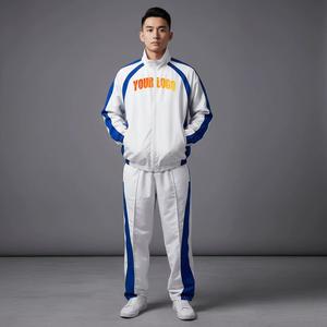 Ensemble coupe-vent pour homme en polyester et nylon, veste zippée et short, deux pièces - Product Image 1