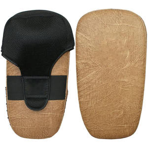 Fabricante OEM de Equipo Deportivo de Combate: Manoplas de Entrenamiento Personalizadas para Boxeo Tailandés, Muay Thai y Kickboxing - Product Image 1