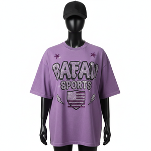 T-shirt oversize pour femme en coton jersey simple GSM, coupe décontractée, avec logo violet pailleté et impression personnalisée - Product Image 1
