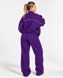 Conjunto Deportivo de Dos Piezas para Mujer con Cremallera Completa y Líneas en Contraste: Chaqueta Relajada y Pantalones de Pierna Ancha a Juego - Product Image 2