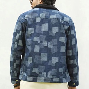 Veste en jean bleue géométrique pour homme, col rabattu, fermeture à bouton unique, coupe décontractée, style automne, effet délavé - Product Image 2