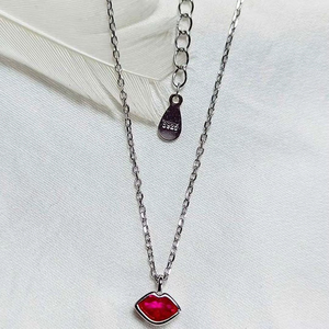 Collar con Colgante de Labios Rojos, Romántico, en Plata de Ley con Ópalo, Joyería de Moda para Mujeres y Niñas, para Bodas, con Baño de Rodio - Product Image 1
