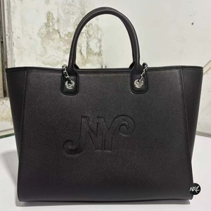 Premium Quality Trendy Genuine Leather <b>Women</b> Tote Bag <b>Handbag</b> <b>Large</b> Capacity Luxury Designer Custom Debossed logo Shoulder Bags - Product Image 5