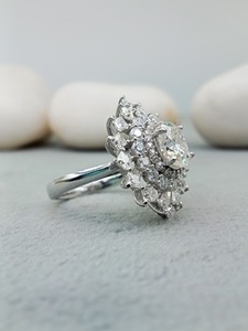 Bague de fiançailles et de mariage solitaire fantaisie en moissanite VVS, tendance, 100% satisfaction, en or 14k 18k ou argent sterling 925, pour diamant - Product Image 2