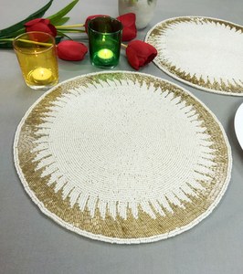 Set de table bohème artisanal écologique perlé pour Noël, décoration festive pour les fêtes et les dîners (personnalisable) - Product Image 4