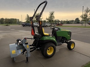 Tracteur compact 2024 1023E Z054778 Équipement de qualité supérieure prêt à l'exportation - Product Image 2