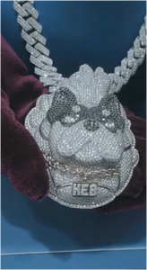 จี้เพชรหรูหราสำหรับผู้ชาย ประดับเพชรโมอิสซาไนต์ เงินแท้ 925 ทรงกลมแบบ Buss Down  จี้รูปหน้าสุนัขขนาดใหญ่สั่งทำพิเศษ พร้อมสร้อยเพชร - Product Image 3