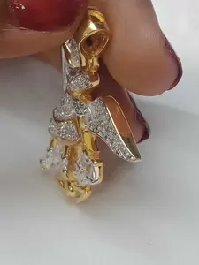 Pendentif Saint-Michel en moissanite véritable ronde de 1,60 carat, en argent sterling plaqué argent, pour femme, diamant Tishya - Product Image 2